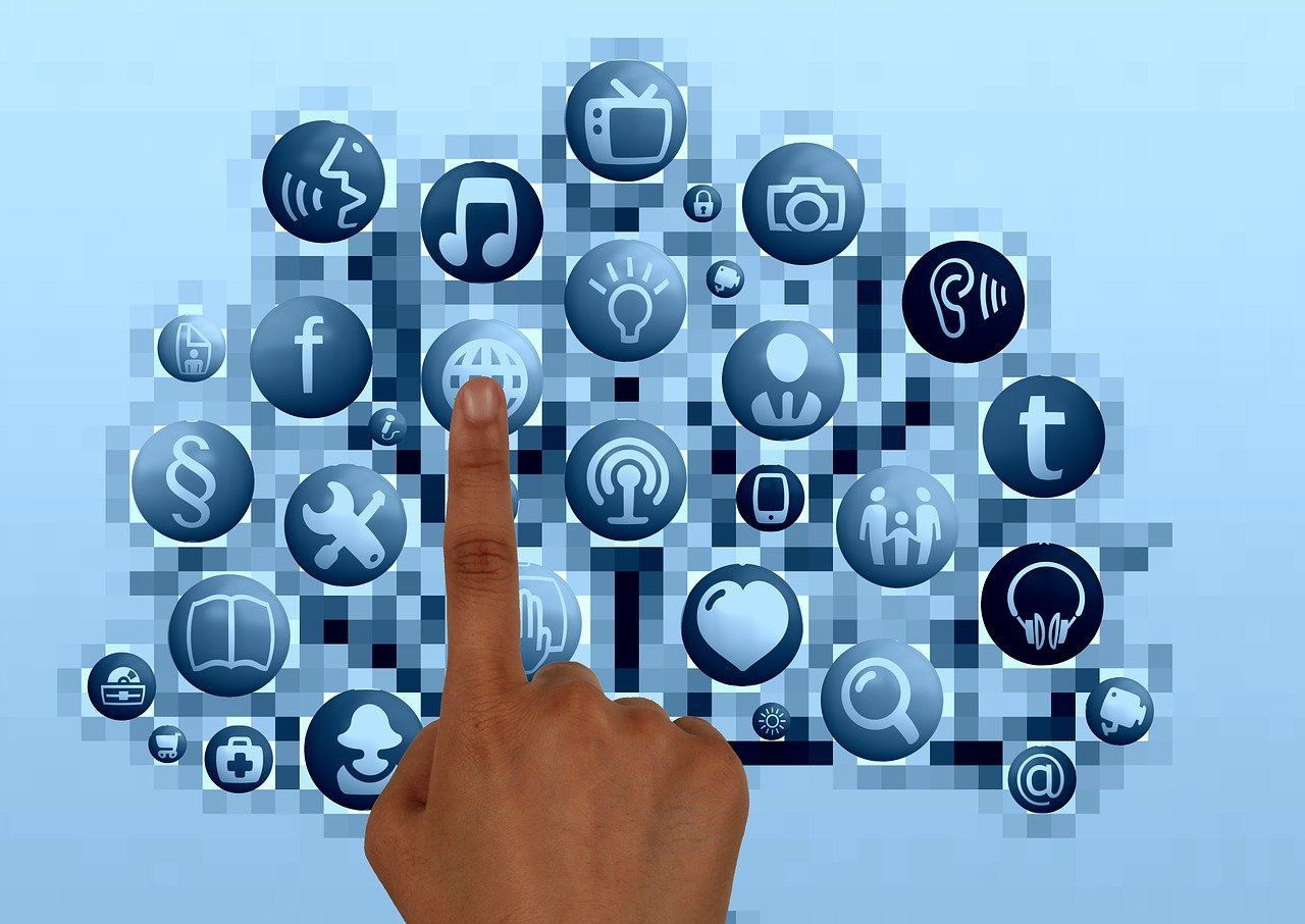 découvrez l'art du networking : développez votre réseau professionnel, échangez avec des experts et saisissez de nouvelles opportunités de carrière.