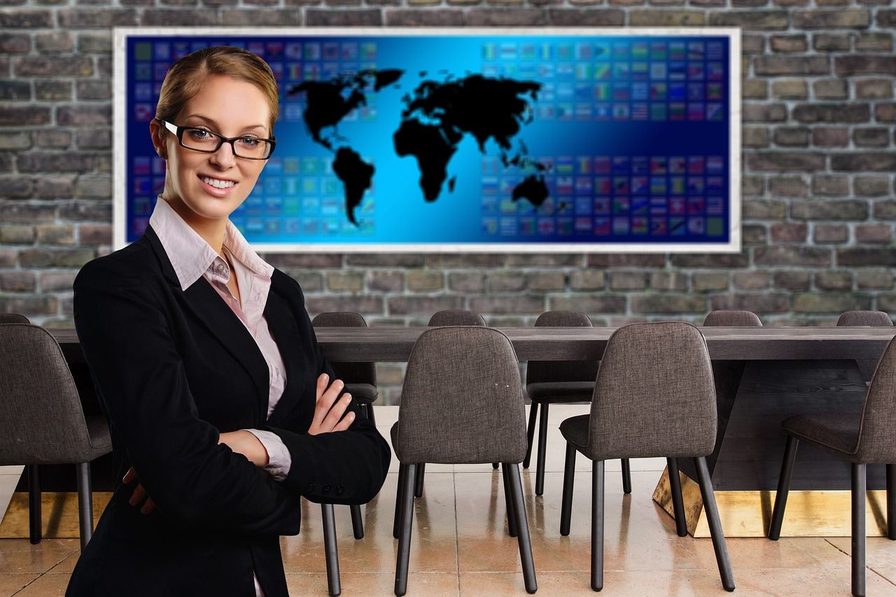découvrez comment bâtir et réussir une carrière internationale, avec des conseils pour travailler à l'étranger et développer votre réseau global.