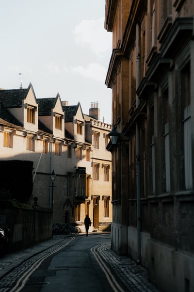 Cloisons Amovibles à Rennes : Guide Complet pour Transformer vos Espaces avec Expertise