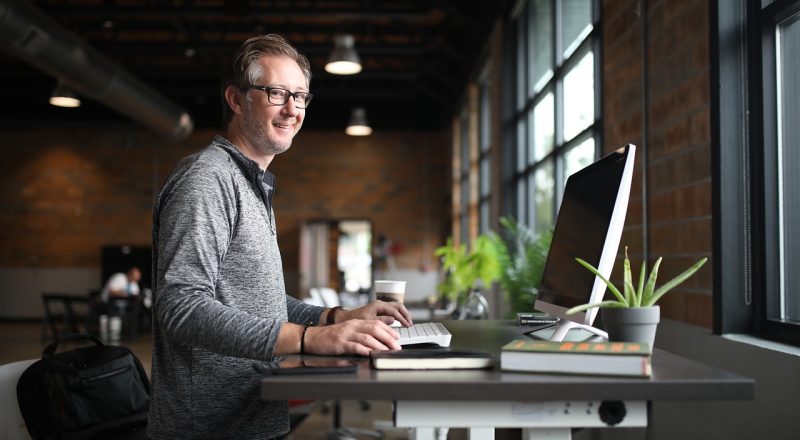 découvrez comment instaurer une culture de travail positive dans votre entreprise, favorisant le bien-être des employés, la collaboration et une meilleure productivité. apprenez des stratégies efficaces pour transformer votre environnement professionnel en un lieu motivant et inspirant.