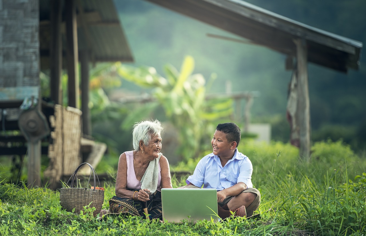 découvrez comment améliorer vos compétences en communication efficace. apprenez des techniques essentielles pour transmettre vos idées clairement et établir des relations solides, tant sur le plan personnel que professionnel.