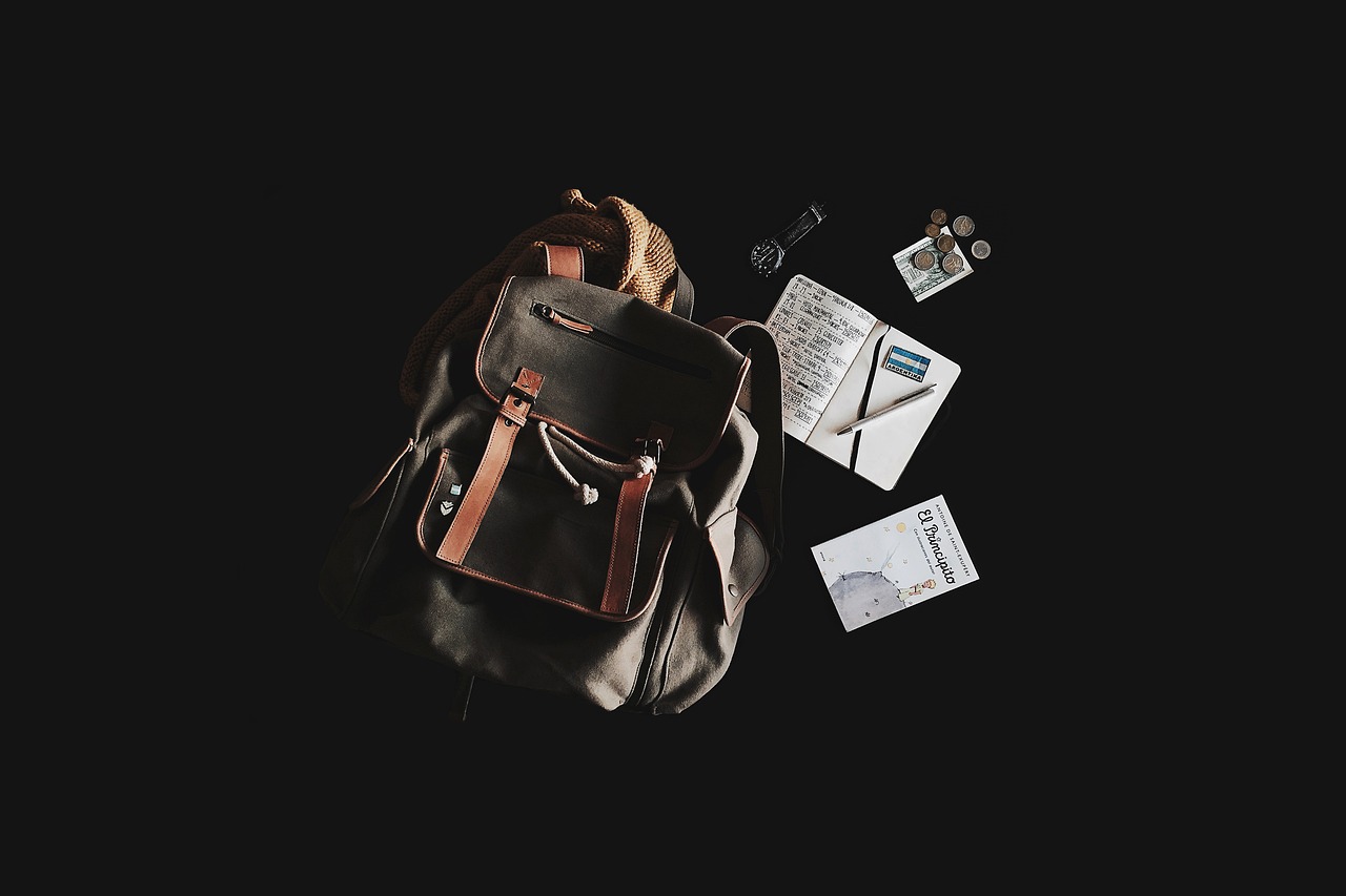 découvrez notre entrepreneurial backpack, le compagnon idéal pour les entrepreneurs en déplacement. conçu pour allier style et fonctionnalité, il vous permet de transporter tout le nécessaire pour vos réunions et vos déplacements tout en restant organisé. emportez votre laptop, vos documents et vos accessoires avec élégance et praticité.