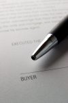 découvrez le rôle essentiel des notaires dans la sécurisation de vos transactions immobilières et juridiques. experts en droit, ils vous accompagnent pour garantir la validité de vos actes et protéger vos intérêts.