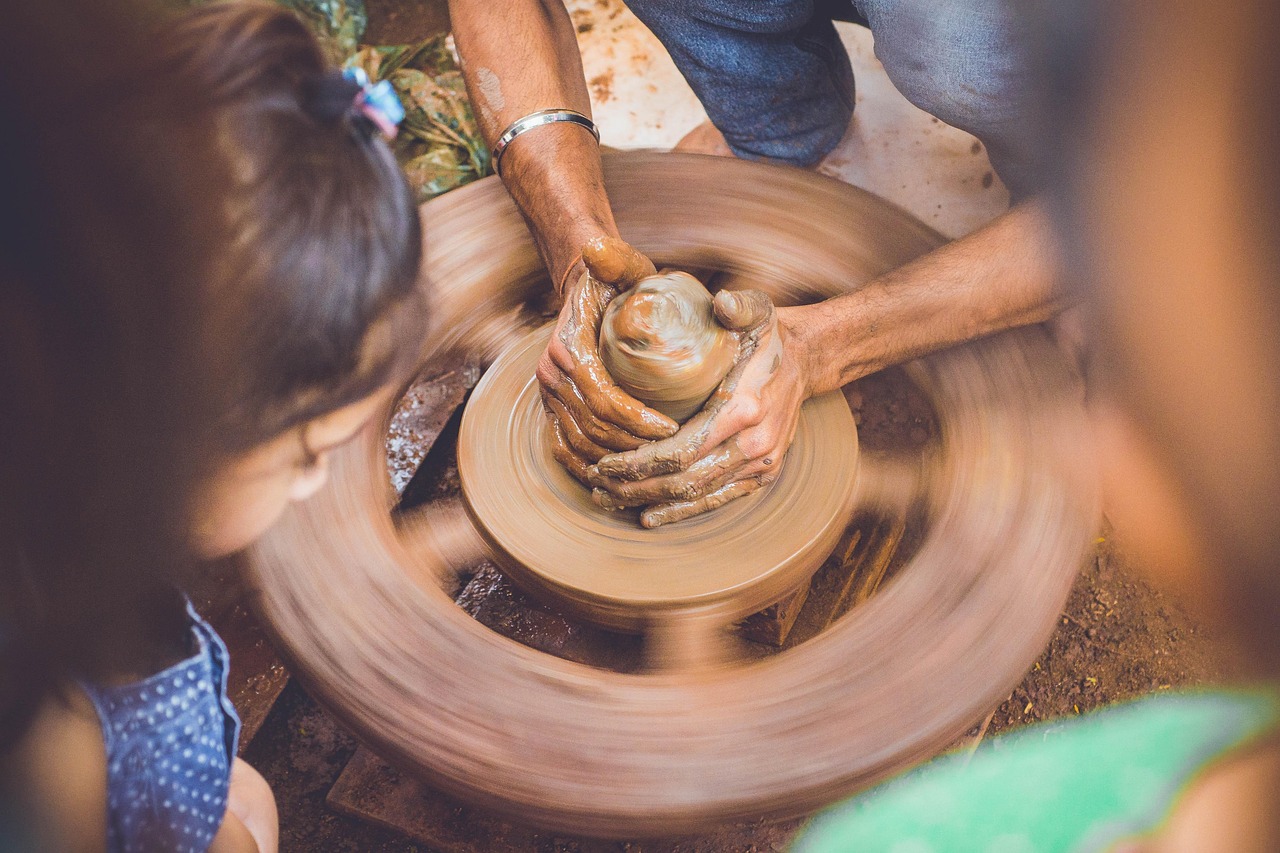découvrez les compétences entrepreneuriales essentielles pour réussir dans le monde des affaires. apprenez à développer votre créativité, gestion du temps, leadership et prise de décision pour propulser votre projet entrepreneurial vers le succès.