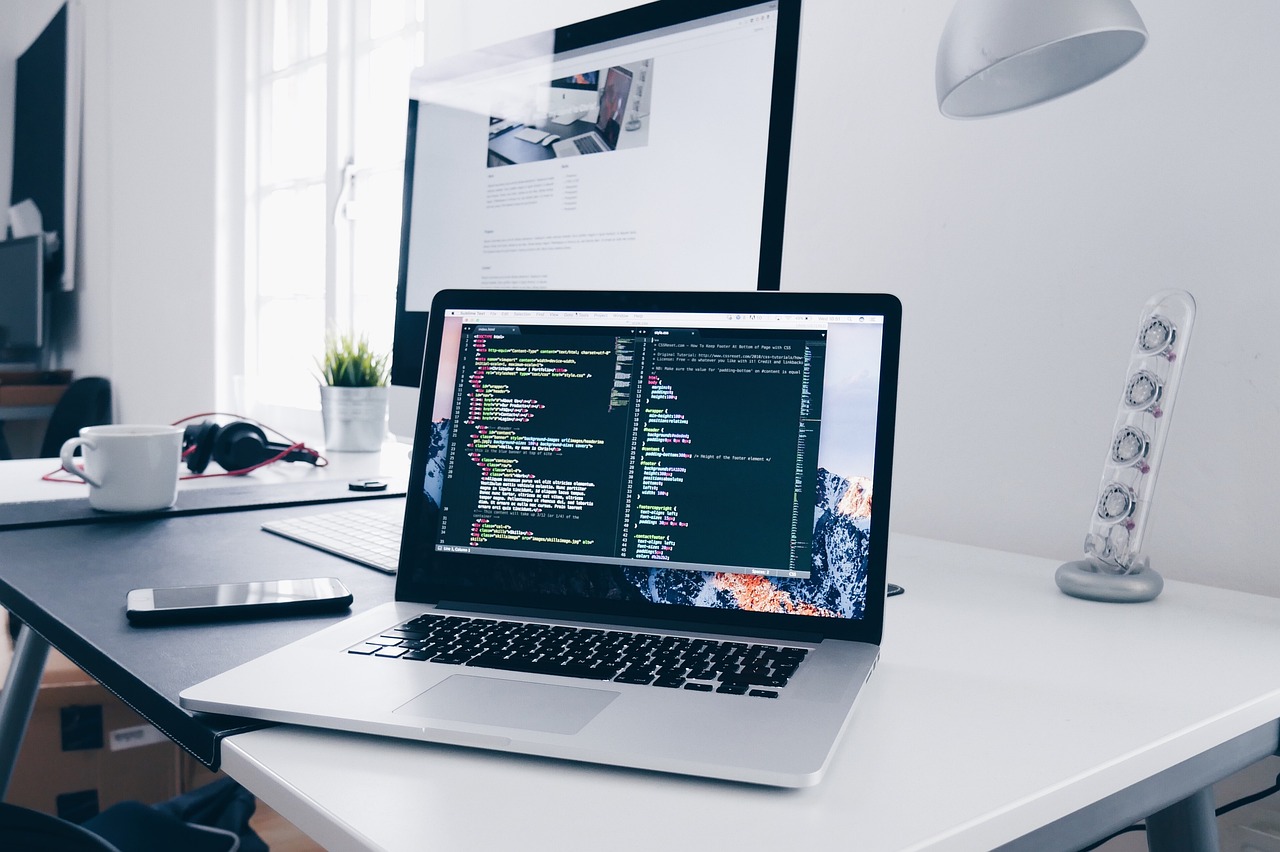 découvrez le rôle des éditeurs de logiciels : de la conception à la distribution de programmes informatiques innovants, ils accompagnent les entreprises et les particuliers grâce à des solutions performantes et adaptées à chaque besoin.