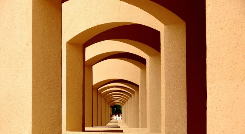 d&eacute;couvrez les principes et les pratiques de la finance islamique, une approche &eacute;thique bas&eacute;e sur la loi islamique (charia) qui favorise les investissements responsables et sans int&eacute;r&ecirc;ts.