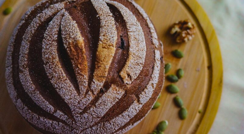 d&eacute;couvrez notre boulangerie artisanale offrant des pains frais, des viennoiseries savoureuses et des p&acirc;tisseries maison pour toutes vos envies gourmandes.