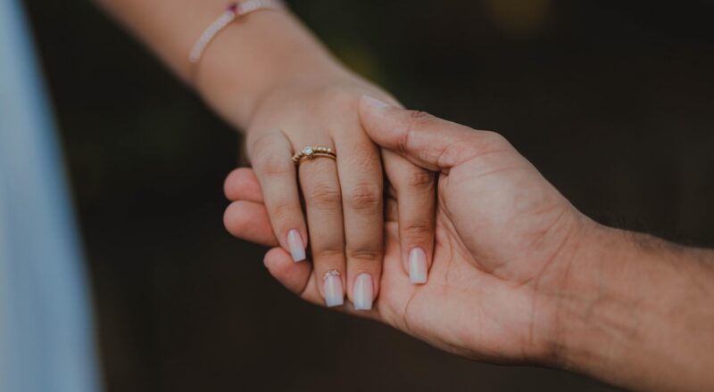 une alliance strat&eacute;gique est un partenariat entre entreprises visant &agrave; mutualiser leurs ressources et comp&eacute;tences pour atteindre des objectifs communs et renforcer leur position sur le march&eacute;.