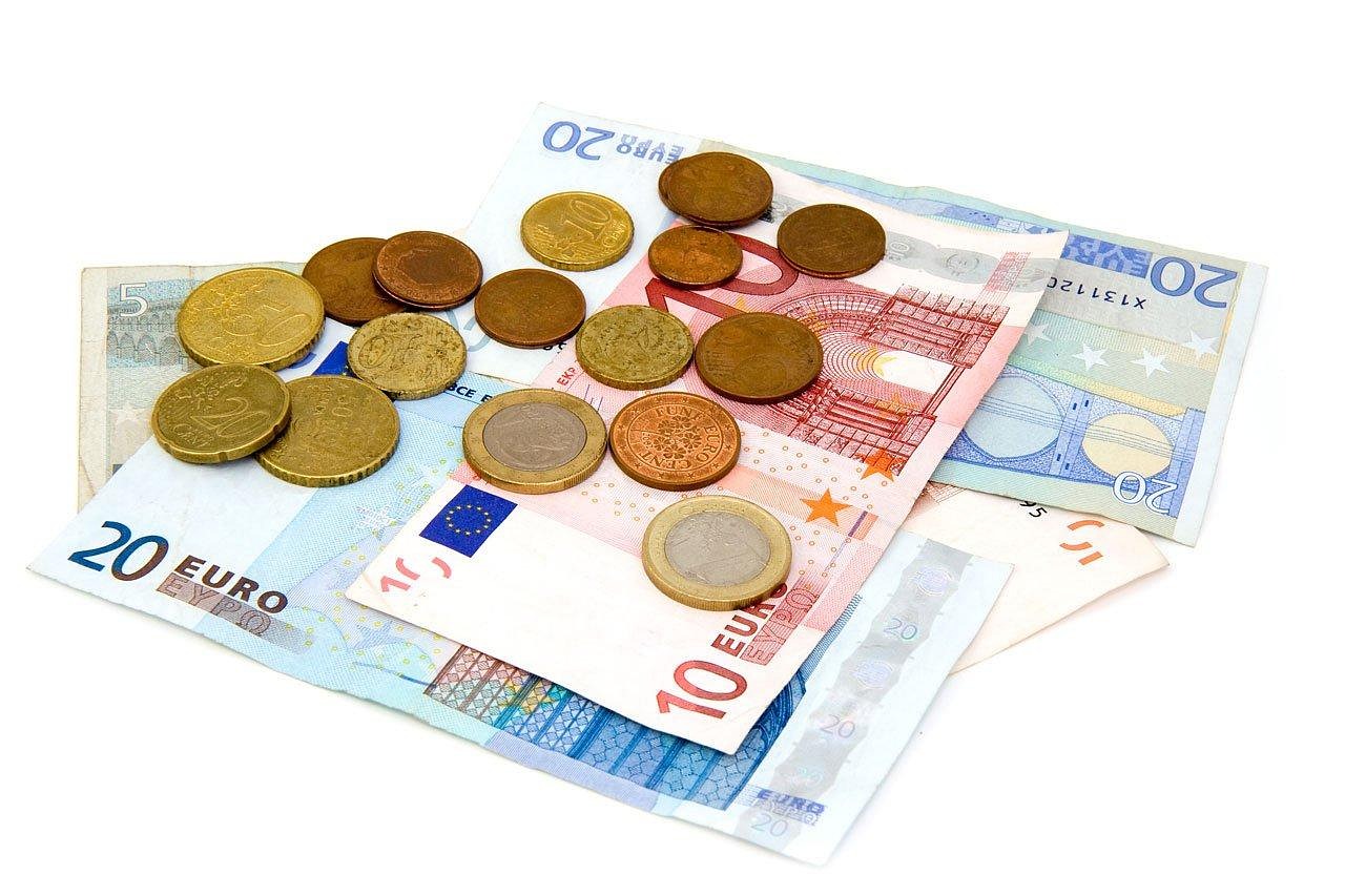 d&eacute;couvrez l'union europ&eacute;enne, une organisation politique et &eacute;conomique regroupant 27 pays d'europe, favorisant la coop&eacute;ration, la paix et la prosp&eacute;rit&eacute; &agrave; travers des politiques communes.