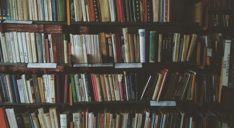 d&eacute;couvrez les avantages de l'&eacute;dition et comment elle peut renforcer votre visibilit&eacute;, cr&eacute;dibilit&eacute; et succ&egrave;s dans le monde professionnel.