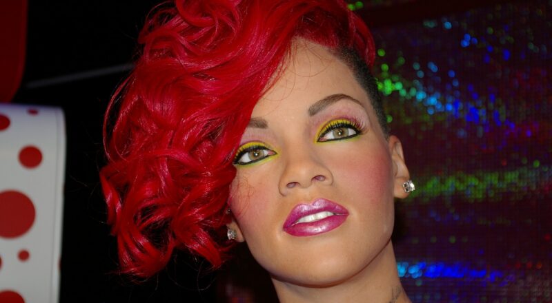 d&eacute;couvrez tout sur rihanna : sa carri&egrave;re, sa musique, ses projets et son influence mondiale.